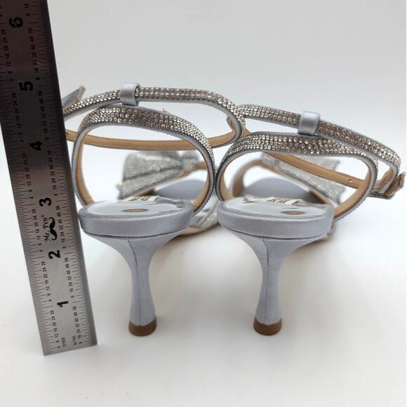 Badgley Mischka Remi Crystal Embellished Ruffle Bow Sandals Womens Size US9 EU40 - Picture 5 of 11